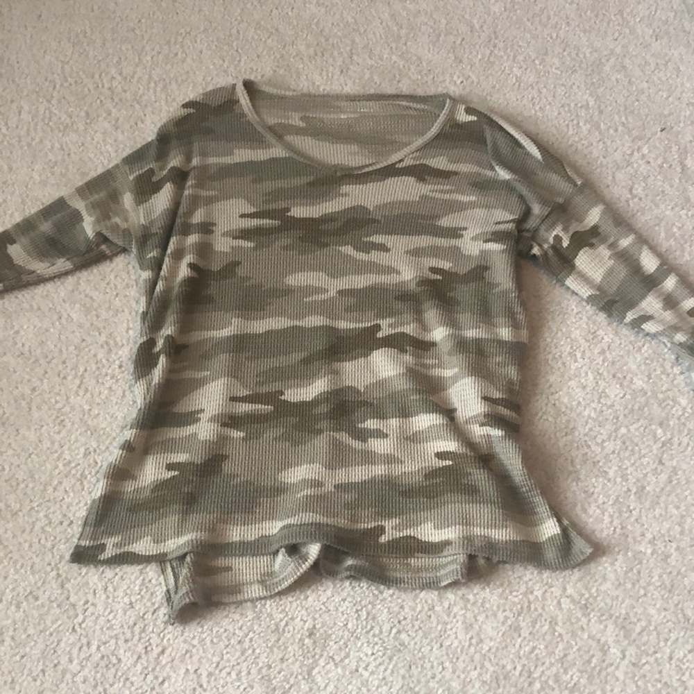 american eagle/long sleeve/size small